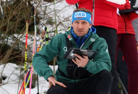 Ovb Heimatzeitungen Der Umstrittene Biathlon Trainer Ist Zur Ck