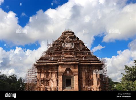 Konark Sun Temple In Odisha India Ancient Konark Sun Temple This