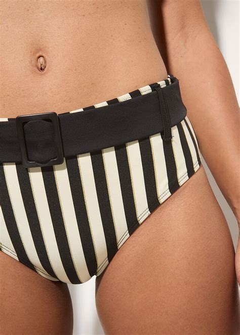 Exkluzív merevítős bikini 2 részes szett ár 6799 Ft bonprix áruház