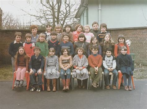 Photo De Classe Cm1 De 1981 Ecole Liberte Annezin Copains Davant