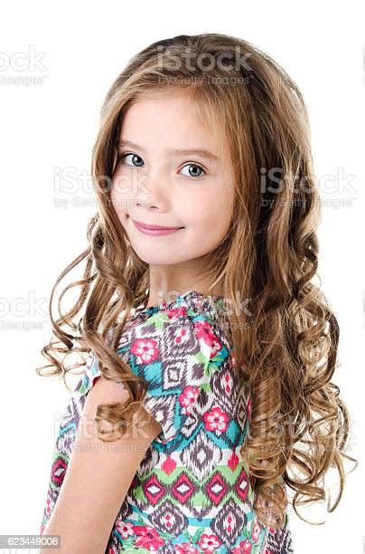 Photo Libre De Droit De Portrait De Ladorable Petite Fille Souriant