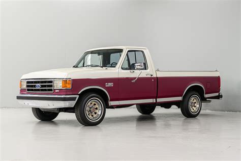 1990 Ford F-150 XLT Lariat | Auto Barn Classic Cars