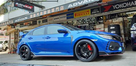 Honda Civic Type-R FK8 Blue Rays Gram Lights 57CR Wheel | Wheel Front