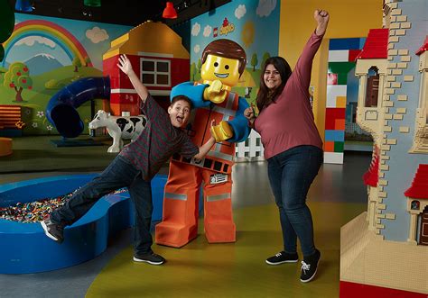 Hunt for the Golden Treasure at Legoland Discovery Center Chicago in ...