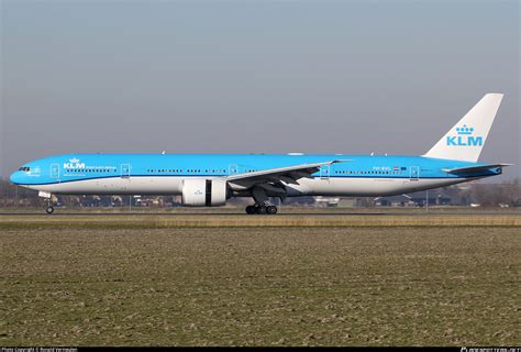 PH BVG KLM Royal Dutch Airlines Boeing 777 306ER Photo By Ronald