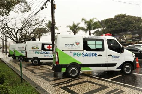 Prefeitura apresenta sete novas ambulâncias para a rede municipal de