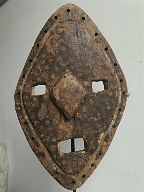 Mask 1 Wood Pygmée Ndaaka Baali Congo DRC Catawiki