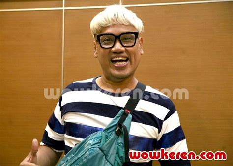 uya kuya berita foto video lirik lagu profil bio halaman utama