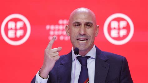 Luis Rubiales cargó a la RFEF los gastos de un viaje de placer a Nueva ...