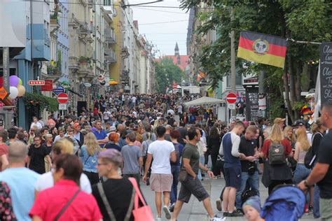 Linker Plan OB Dirk Hilbert soll sich um Dresdens Feste kümmern