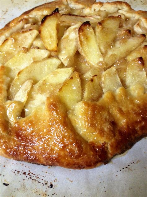 RECIPE: RUSTIC APPLE PIE WITH EASY TO MAKE PIE CRUST — Martie Duncan