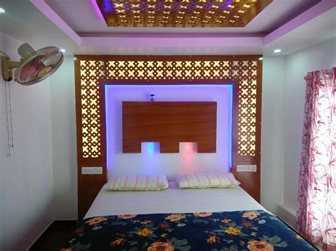 KERALA HOUSEBOAT PACKAGE | TIK Holidays