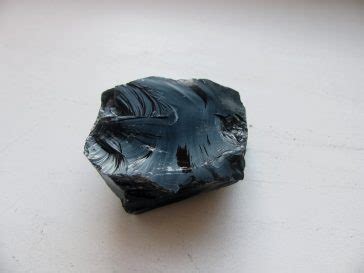 Different Types of Obsidian and Color Variations (With Pictures ...