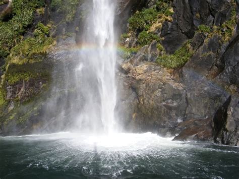 Milford Sound Small Group Tour From Te Anau