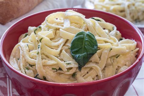 Pasta Burro E Salvia La Ricetta Veloce E Buonissima