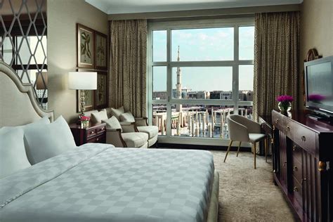 Luxury Rooms & Suites in Madinah | Anwar Al Madinah Mövenpick