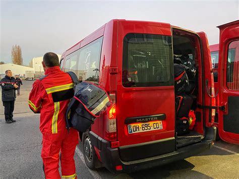 Une Quinzaine De Pompiers Du Val Doise Partent En Turquie Pour Porter