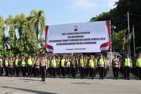 Dalam Rangka Pengamanan Tps Ratusan Personil Gabungan Tni Polri