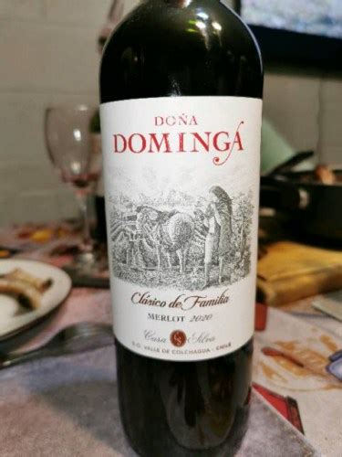 Do A Dominga Cl Sico De Familia Merlot Vivino Us