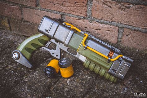 Propnomicon: Fallout Laser Pistol