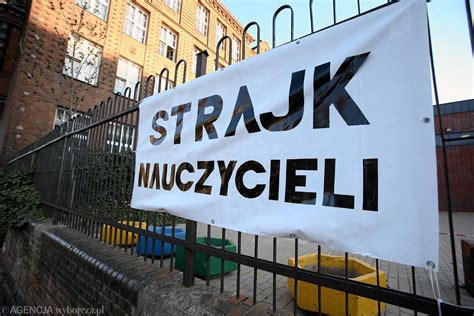 Strajk nauczycieli W Częstochowie nadal protestuje ponad dwie trzecie