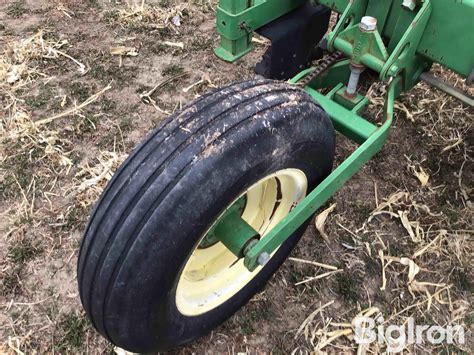 John Deere 7300 Maxemerge 2 8r30” Planter Bigiron Auctions