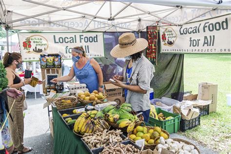 Local Food Movement: Everything You Need to Know - EcoWatch