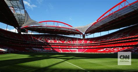 Futebol feminino Estádio da Luz recebe dérbi entre Benfica e Sporting