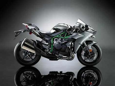 kawasaki ninja   ps specs   quarter mile lap times