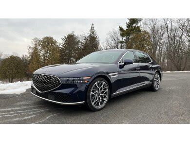 2023 Genesis G90 Review, Pricing, & Pictures | U.S. News