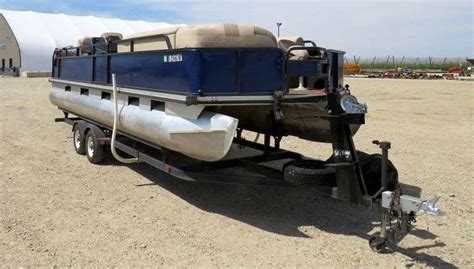 H 1045 1992 Tracker Marine 24 Pontoon Boat Pickett Auction Service