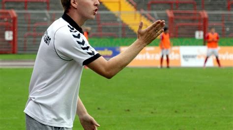 Der Msv Duisburg Setzt Bei Den Trainern Auf Kontinuit T