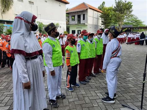 Belajarlah Adab Sebelum Ilmu Pesan Bagi Siswa Sd Muwri Laman Dari