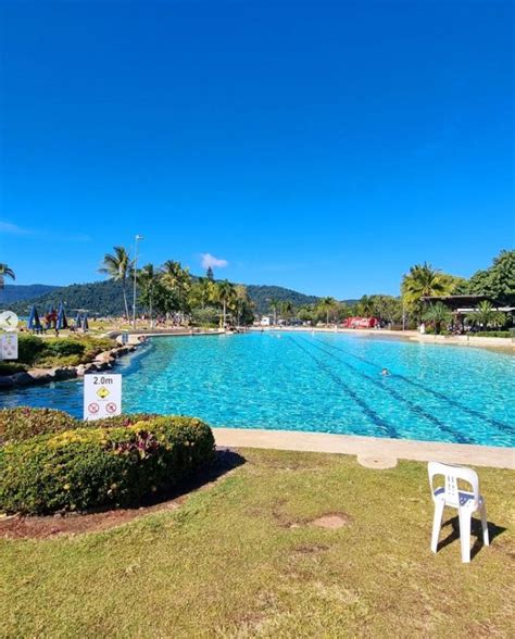 Airlie Beach Lagoon | top swimming spot in Airlie | Attraction | JumpOn