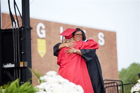 Lake Highlands High School 2023 Graduation - Richardson ISD - RISD We Are One