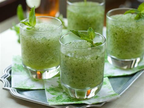 Frozen Mint Julep Cocktail Recipe | HGTV