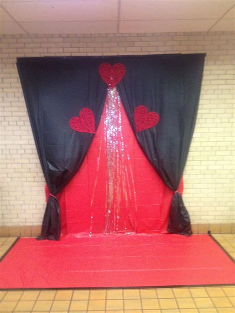 Backdrop For A Middle School Valentines Dance Made With Dollar Store