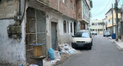 A Gazeta Adolescente é Baleado Durante Ataque De Facção Em Bairro De Vitória