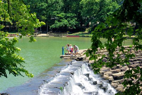 Devil’s Den State Park