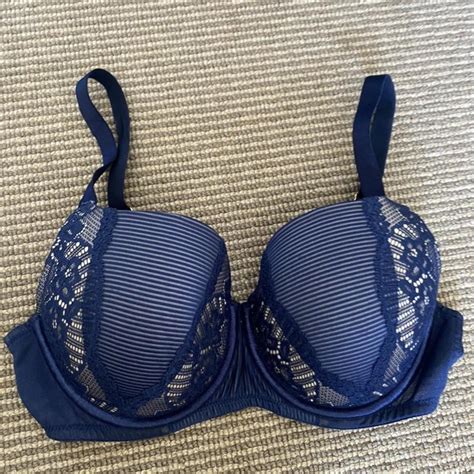 Never Worn Ultimo Navy And Cream Lace Underwired Depop