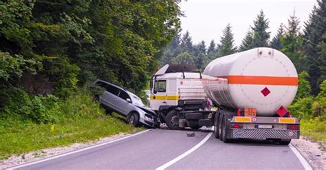 Basic Steps To Take To Prevent Truck Accidents As A Driver