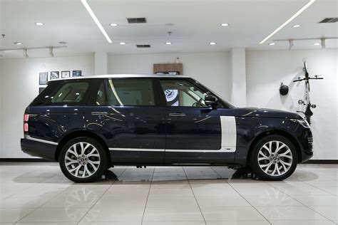 RANGE ROVER VOGUE SV AUTOBIOGRAPHY - Motor Wagon