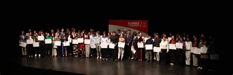 Los Mejores Alumnos De La Comunidad Reciben Los Premios Extraordinarios