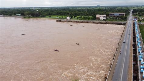 Thai Authorities Warn Of Rising Water Levels In Central Thailand