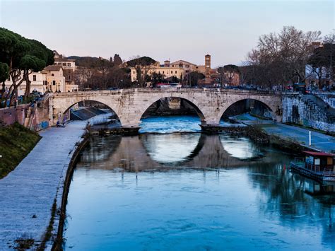 Ponte Fabricio Isola Tiberina In The Tiber River 20190315 Flickr