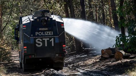 Trotz Gro Feuer Anfang August Senat H Lt An Sprengplatz Im Grunewald