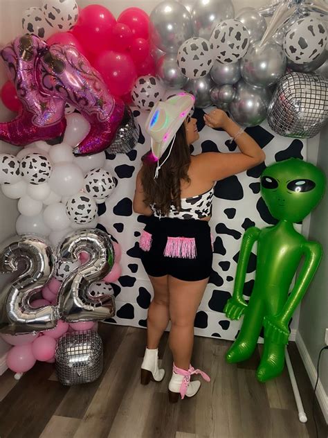 Space Cowgirl Party🤠👽🪐💚💜 Alien Birthday Party Cowgirl Party Cowgirl