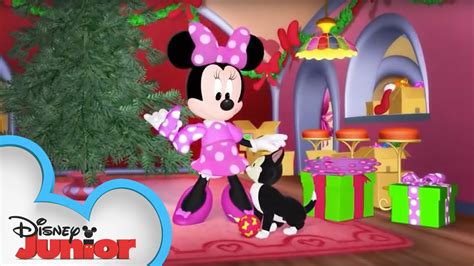 Oh, Christmas Tree | Minnie's Bow-Toons | Disney Junior | Doovi