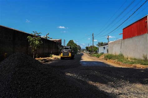 Prefeitura Ji Paraná retoma obras de pavimentação da rua Bahia via