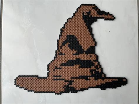 PIXEL ART Perles A Repasser Le Choixpeau Magique Dans Harry Potter